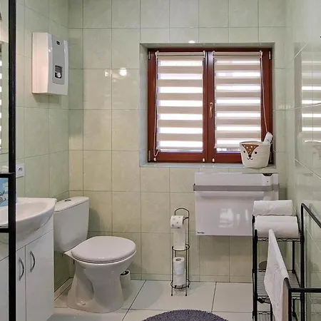 3 Bedroom Cozy In Barwald Dolny